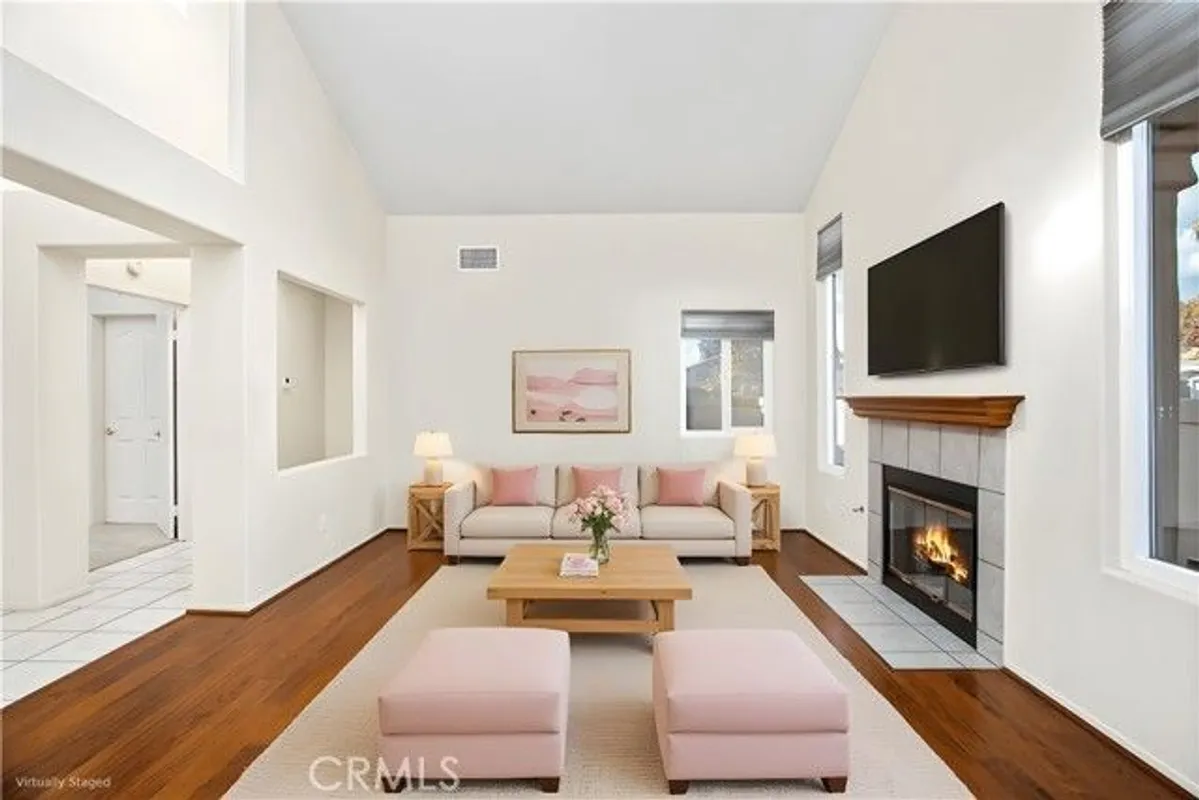 Property Slideshow image 1 of 45 | 40412 via amapola, Murrieta, CA, 92562