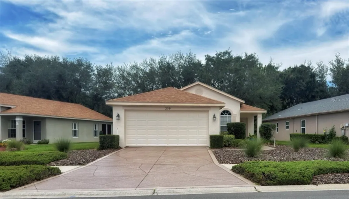 Property Slideshow image 1 of 40 | 259 center oak cir, Spring Hill, FL, 34609