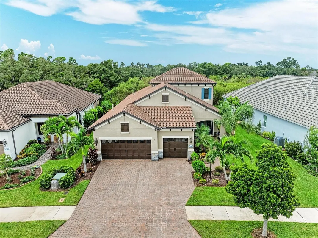 Property Slideshow image 1 of 77 | 11941 hunters creek rd, Venice, FL, 34293