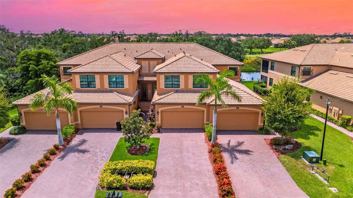 Property Slideshow image 1 of 42 | 6818 grand estuary trl 103, Bradenton, FL, 34212