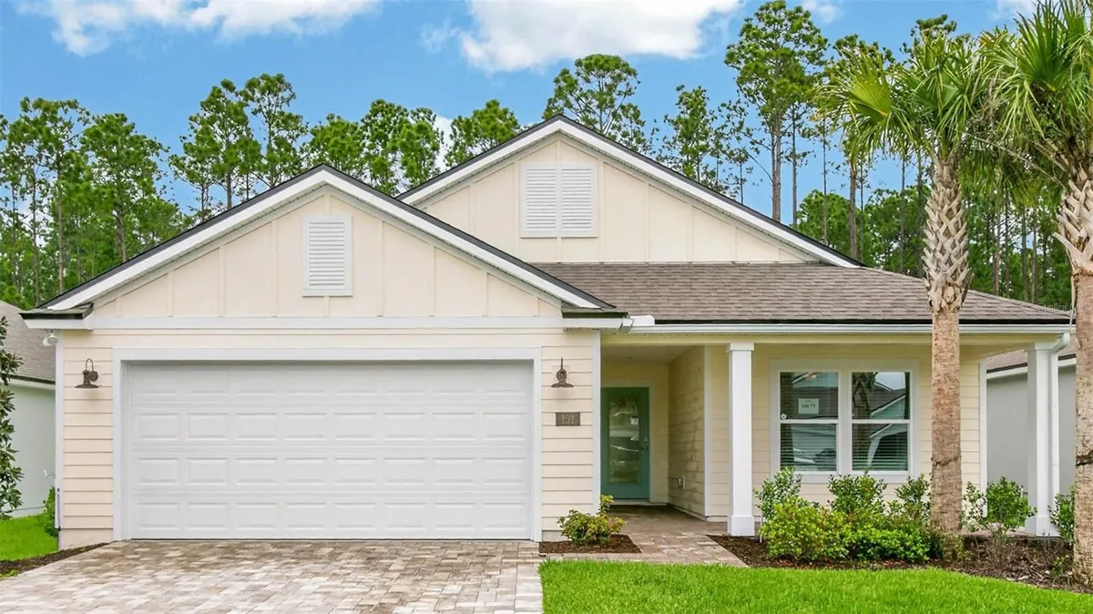 Property Slideshow image 1 of 39 | 151 greenwood dr, Palm Coast, FL, 32137