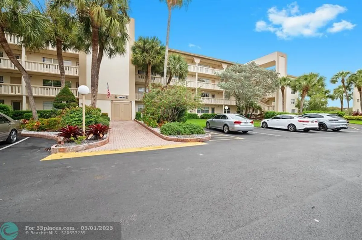 Property Slideshow image 1 of 25 | 2905 victoria pl # 4, Coconut Creek, FL, 33066