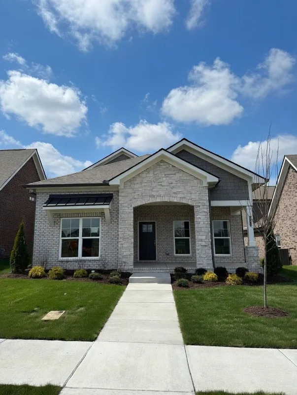 Property Slideshow image 1 of 41 | 6173 parkhaven blvd, Hermitage, TN, 37076