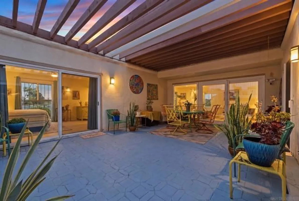Property Slideshow image 1 of 50 | 3621 s vis 88, Oceanside, CA, 92057