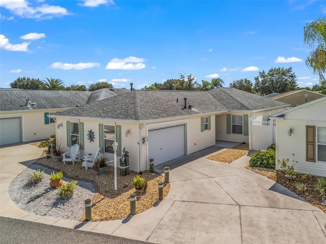 Property Slideshow image 1 of 40 | 978 smyrna st, The Villages, FL, 32162