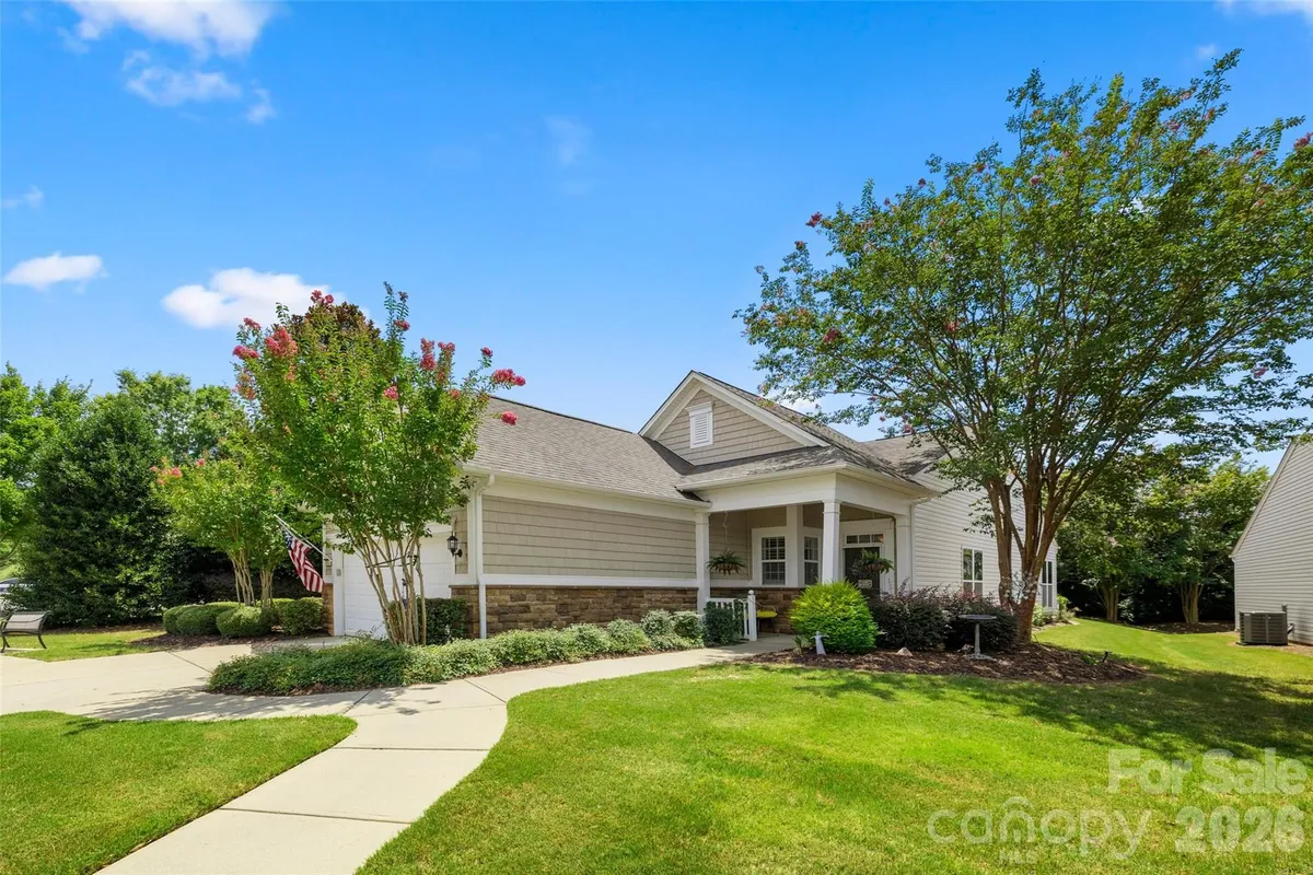 Property Slideshow image 1 of 38 | 7410 carolina jessamine ct, Fort Mill, SC, 29707