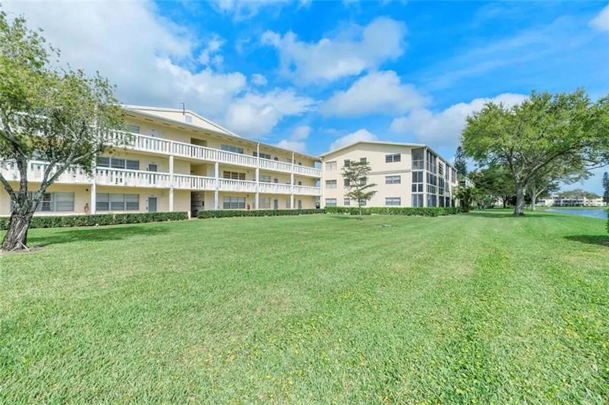 Property Slideshow image 1 of 12 | 358 dorset i # 358, Boca Raton, FL, 33434