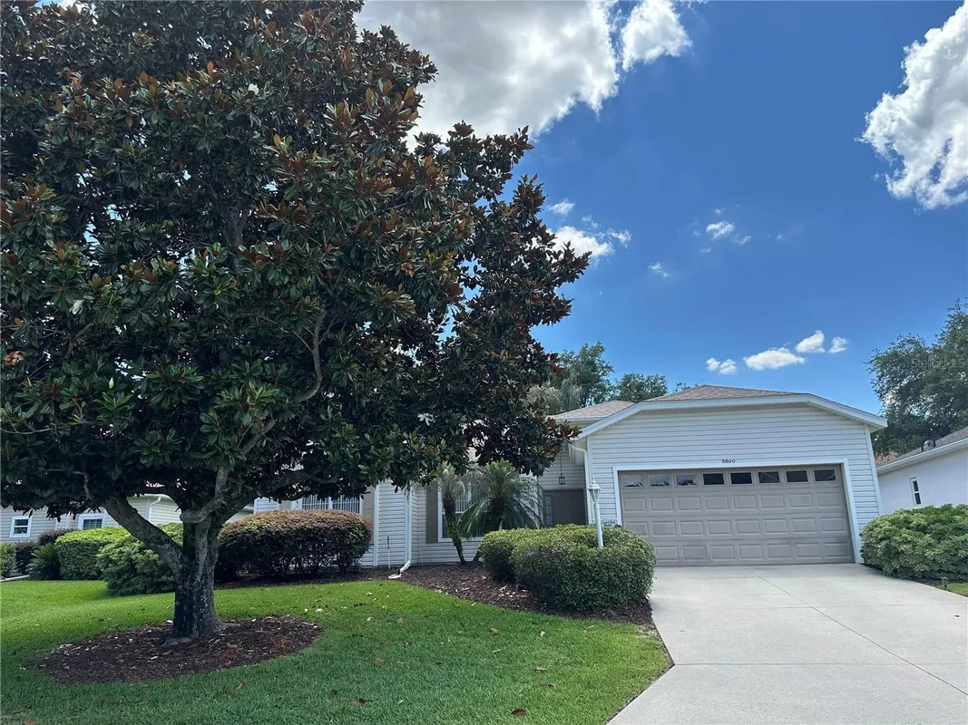 Property Slideshow image 1 of 1 | 5000 sawgrass lake cir, Leesburg, FL, 34748