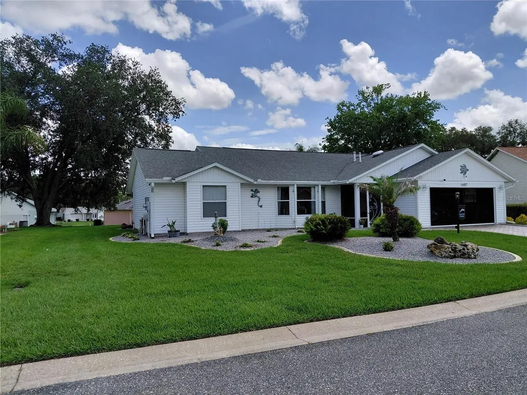 Property Slideshow image 1 of 68 | 26010 newcombe cir, Leesburg, FL, 34748
