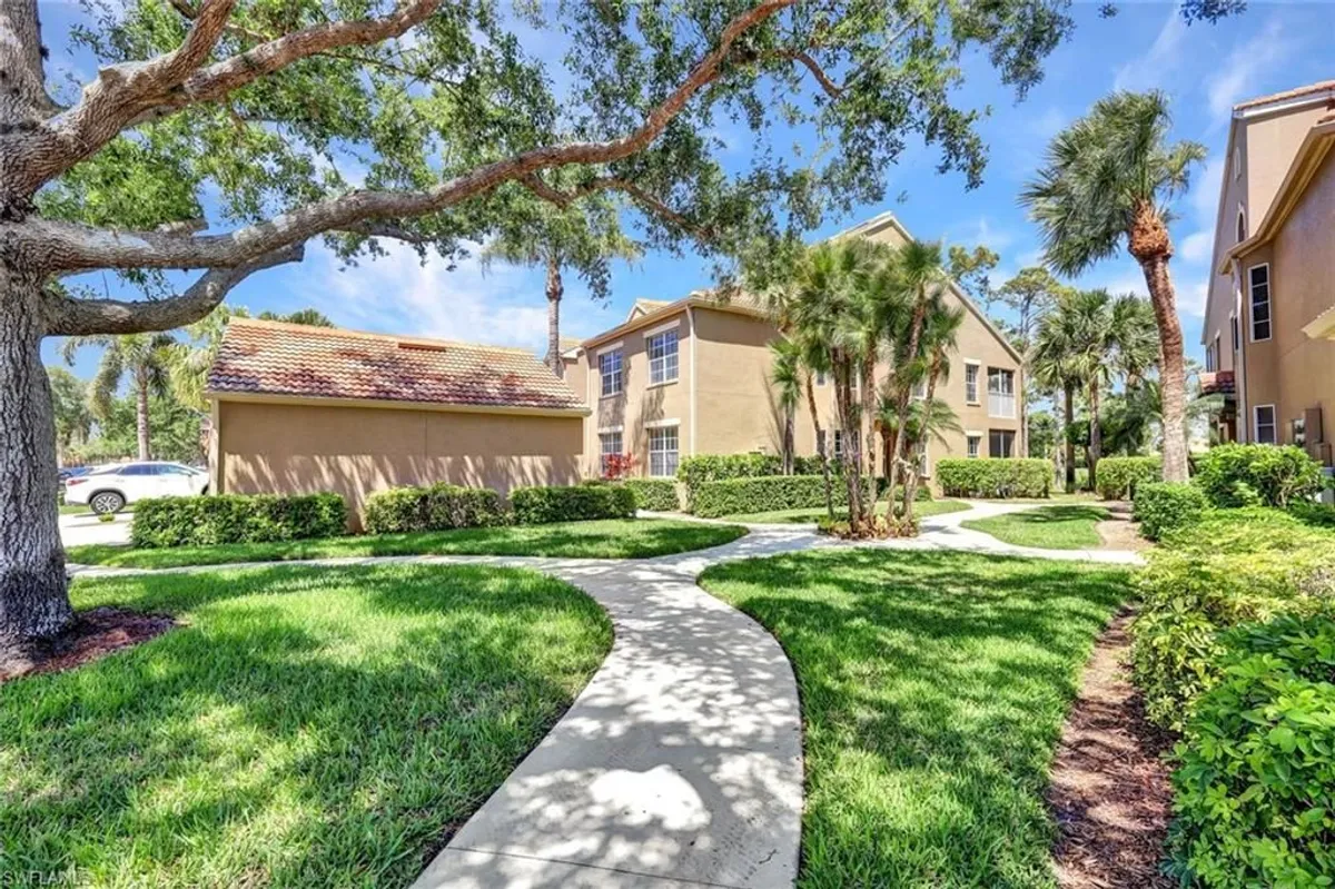 Property Slideshow image 1 of 35 | 20101 seagrove st 705, Estero, FL, 33928