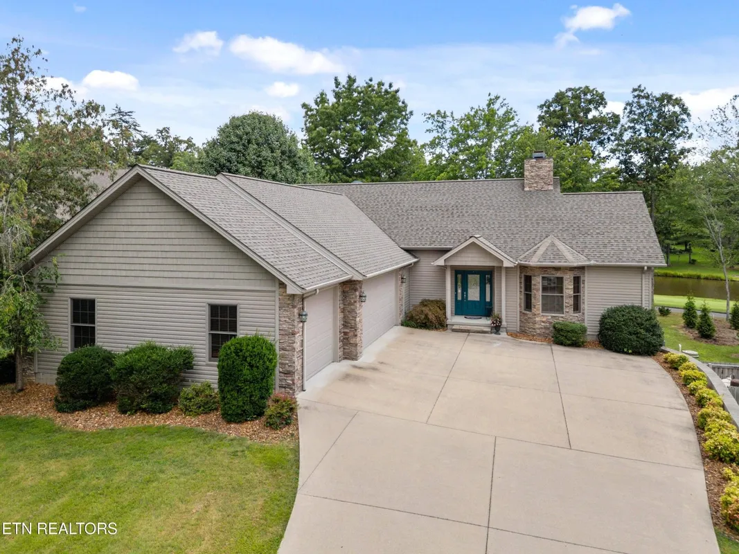 Property Slideshow image 1 of 49 | 46 westridge ct, Crossville, TN, 38558