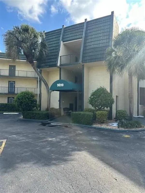 Property Slideshow image 1 of 1 | 9090 lime bay blvd apt 115, Tamarac, FL, 33321