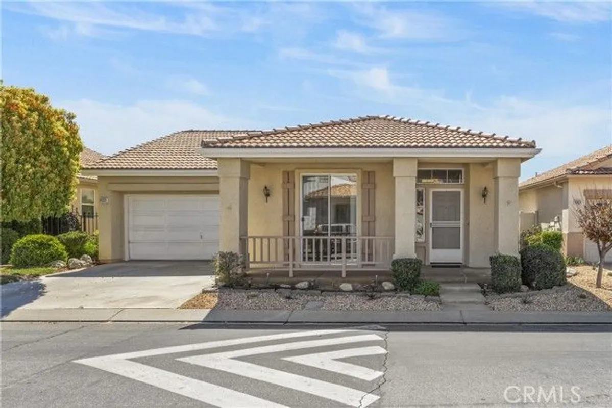 Property Slideshow image 1 of 44 | 5998 turnberry dr, Banning, CA, 92220