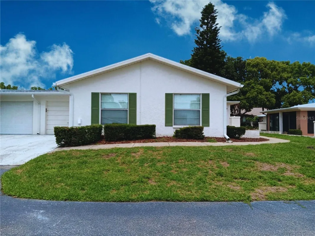 Property Slideshow image 1 of 23 | 8150 braddock cir 3, Port Richey, FL, 34668