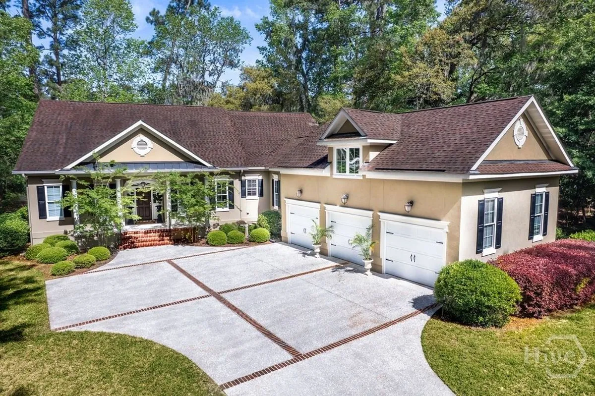 Property Slideshow image 1 of 74 | 4 perriwinkle ln, Savannah, GA, 31411