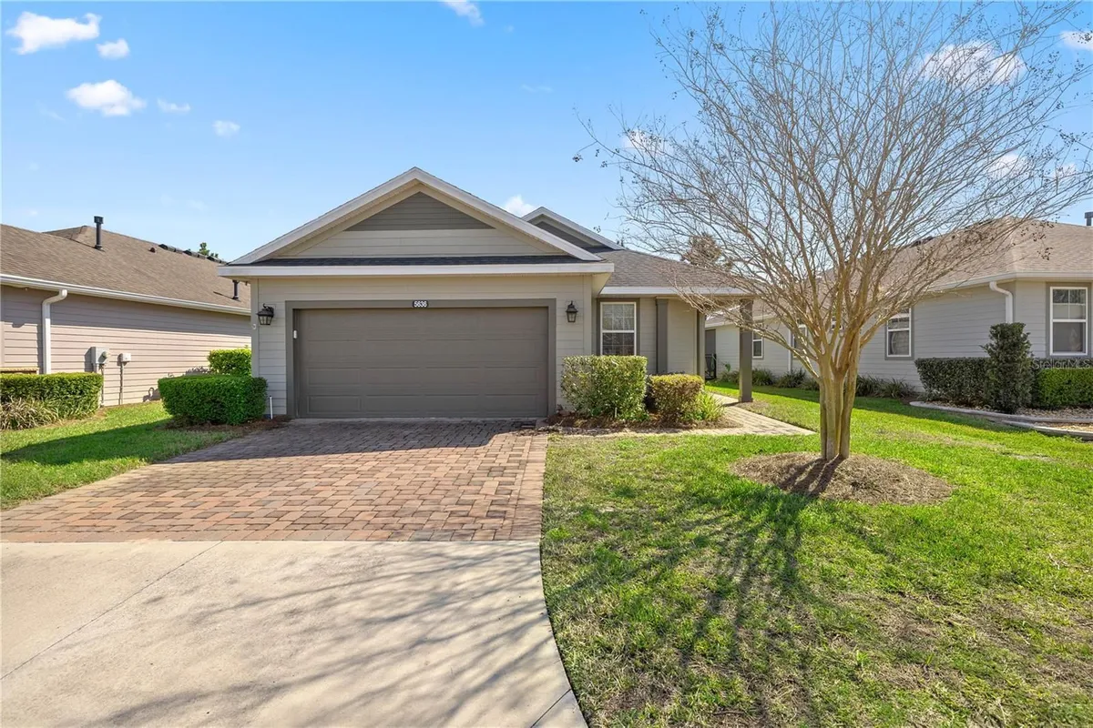Property Slideshow image 1 of 63 | 5636 nw 37th lane rd, Ocala, FL, 34482