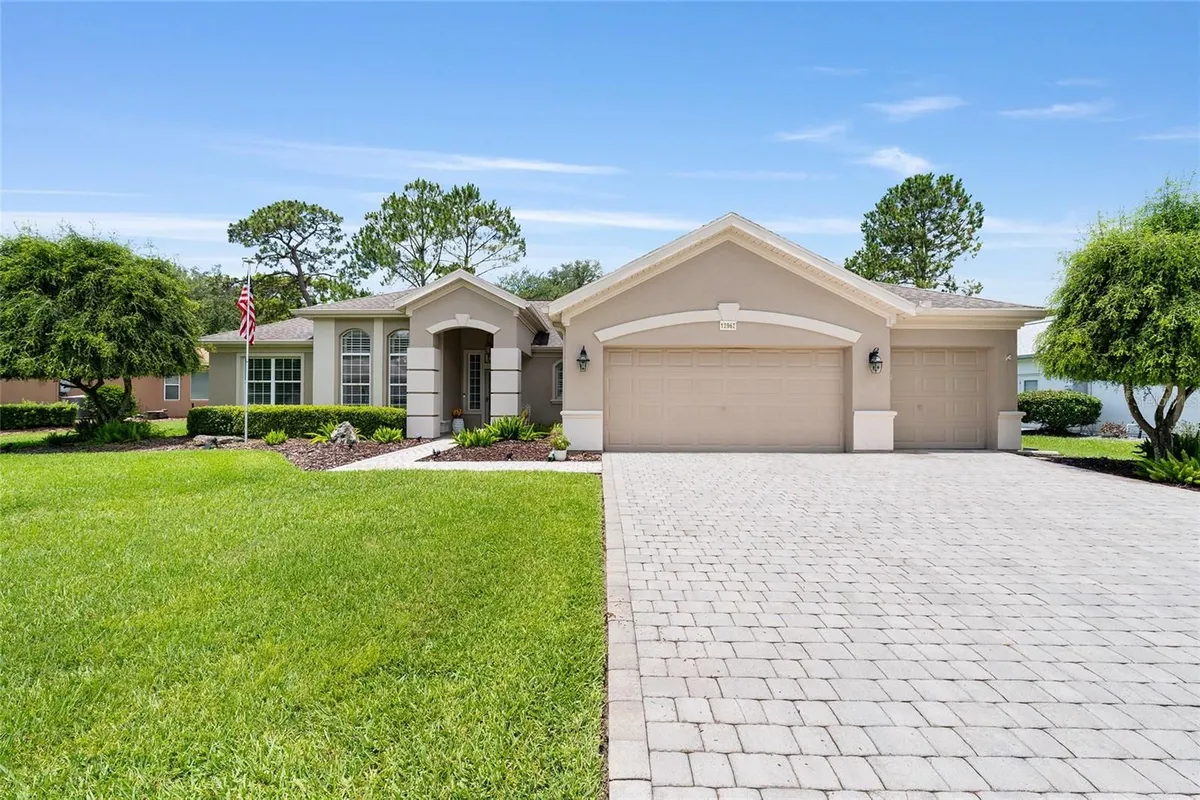 Property Slideshow image 1 of 71 | 12962 se 91st ct, Summerfield, FL, 34491