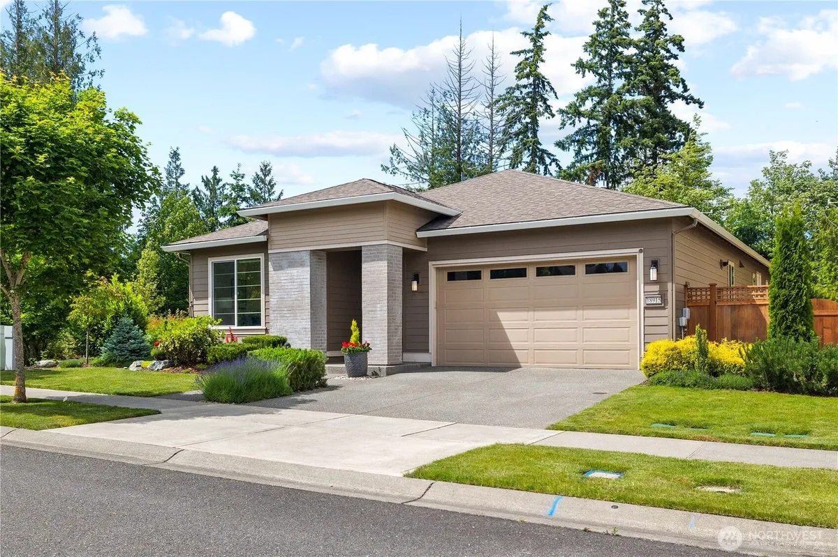 Property Slideshow image 1 of 40 | 18915 143rd st, Bonney Lake, WA, 98391