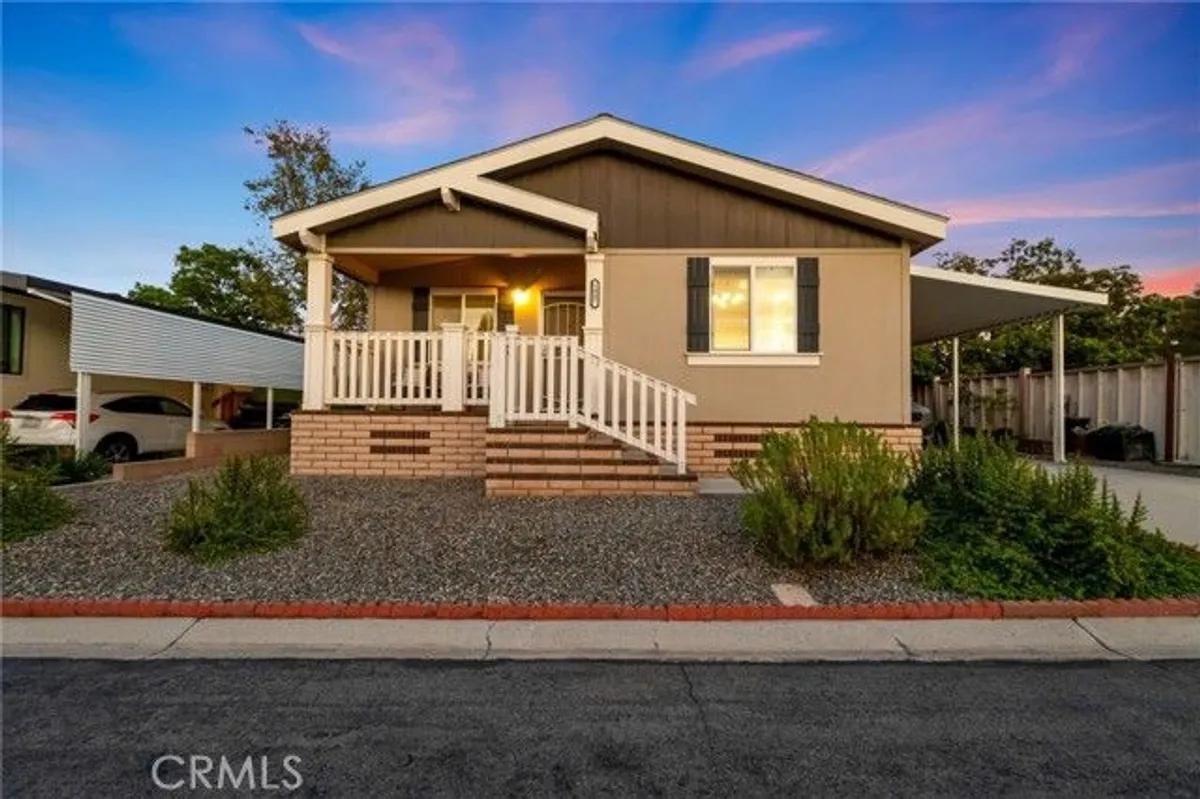 Property Slideshow image 1 of 55 | 1007 norwich way, Corona, CA, 92882