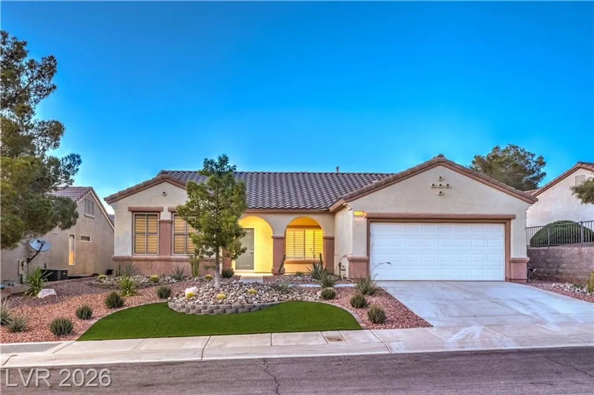 Property Slideshow image 1 of 43 | 1748 warrington dr, Henderson, NV, 89052