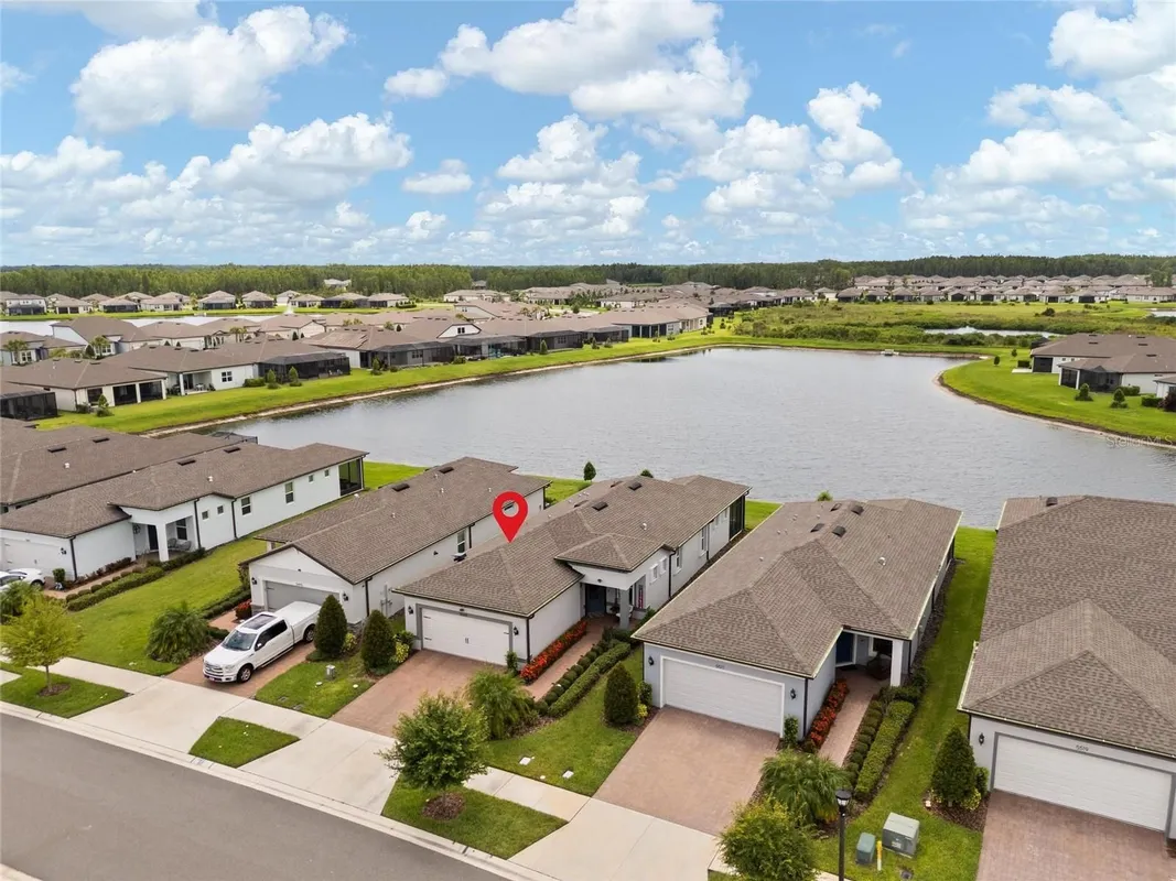 Property Slideshow image 1 of 40 | 5503 blue crush bnd, Land O Lakes, FL, 34638