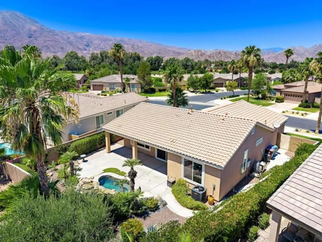Property Slideshow image 1 of 42 | 81631 prism dr, La Quinta, CA, 92253