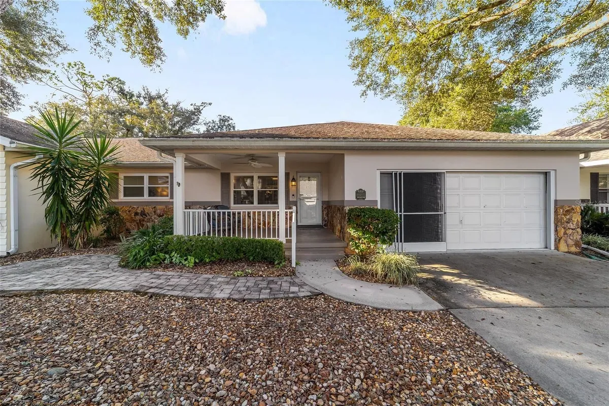 Property Slideshow image 1 of 34 | 8848 sw 96th ln b, Ocala, FL, 34481