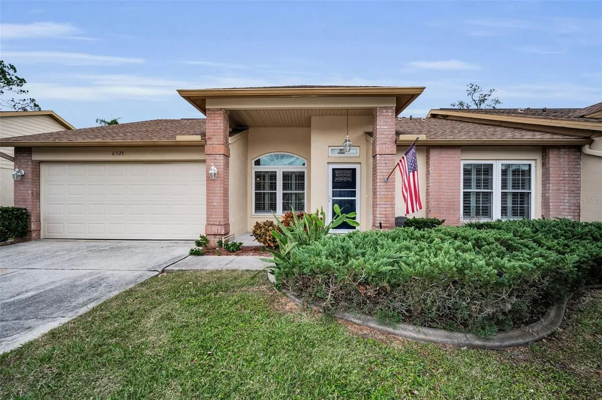 Property Slideshow image 1 of 72 | 6525 pine walk dr, New Port Richey, FL, 34655