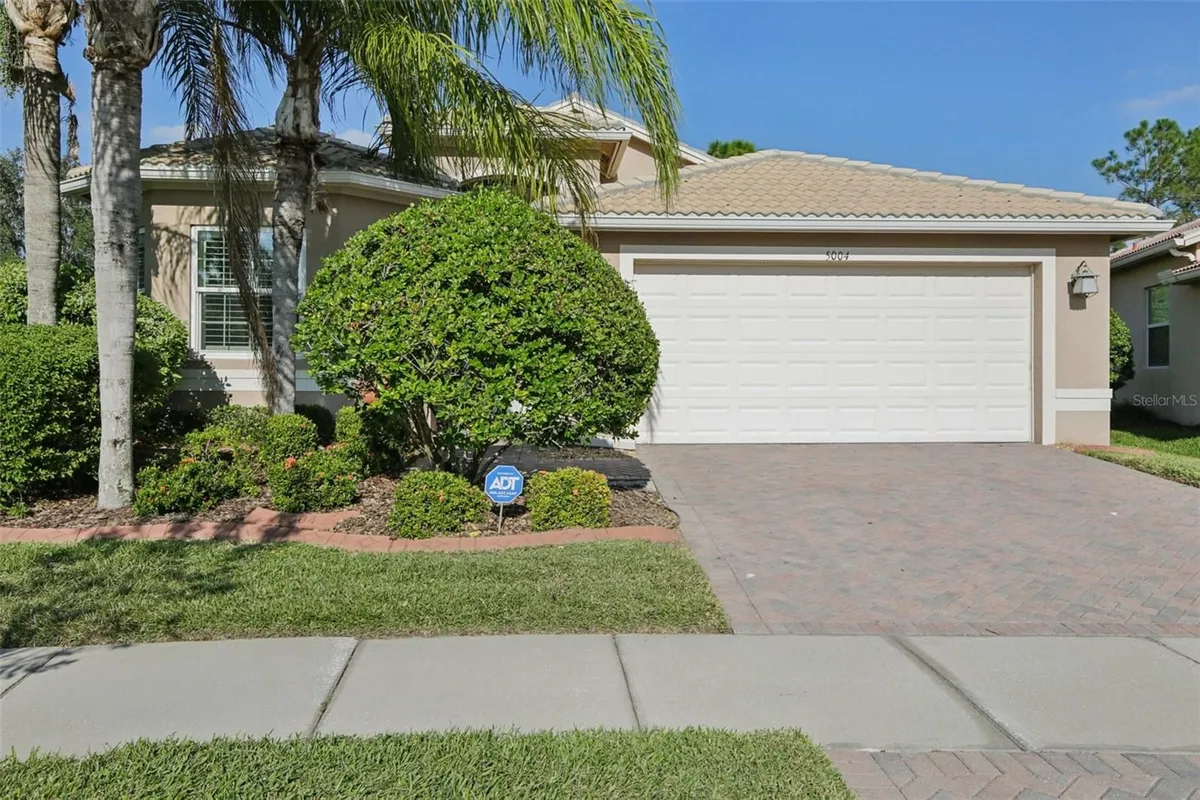 Property Slideshow image 1 of 53 | 5004 sandy brook cir, Wimauma, FL, 33598