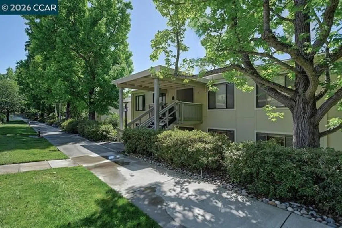 Property Slideshow image 1 of 51 | 2000 golden rain rd 4, Walnut Creek, CA, 94595