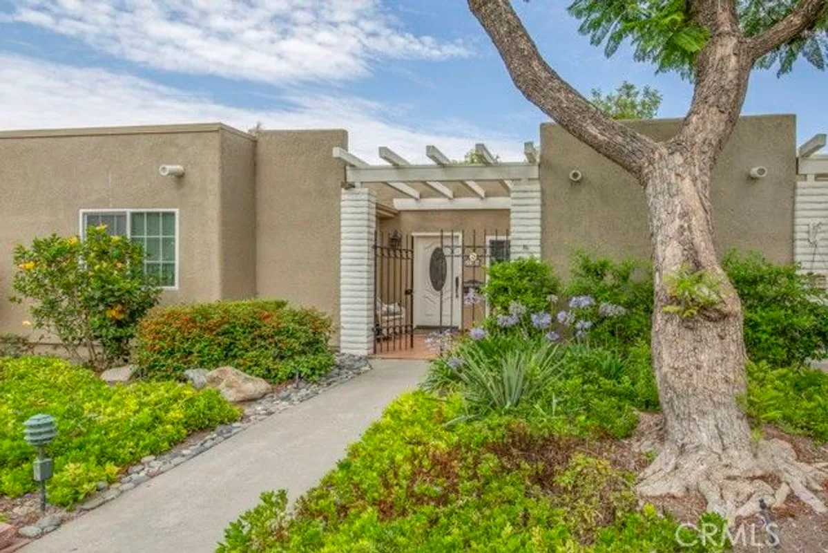 Property Slideshow image 1 of 30 | 2044 via mariposa e b, Laguna Woods, CA, 92637