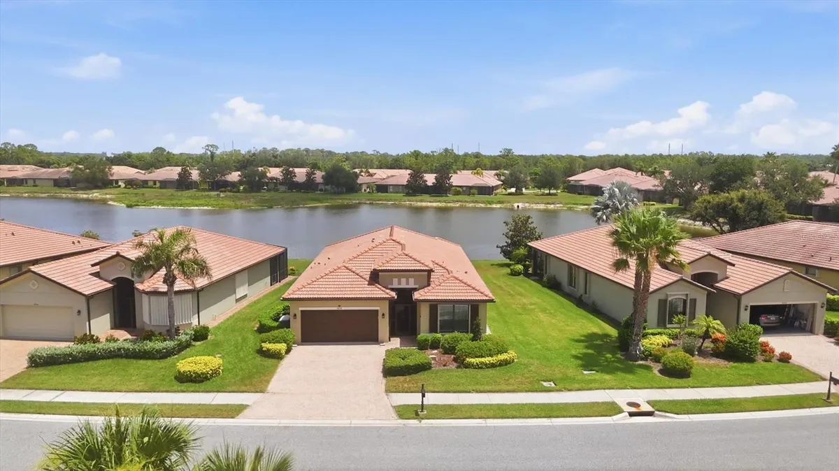 Property Slideshow image 1 of 64 | 20252 pezzana dr, Venice, FL, 34292