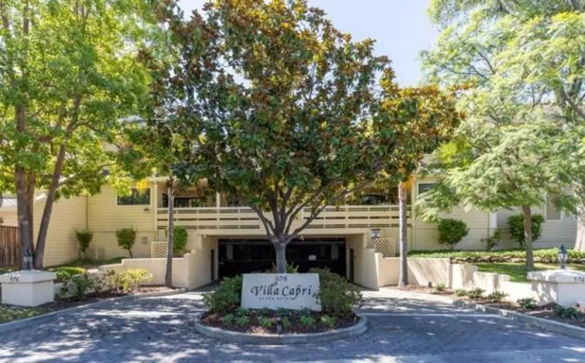 Property Slideshow image 1 of 36 | 576 w parr ave 21, Los Gatos, CA, 95032