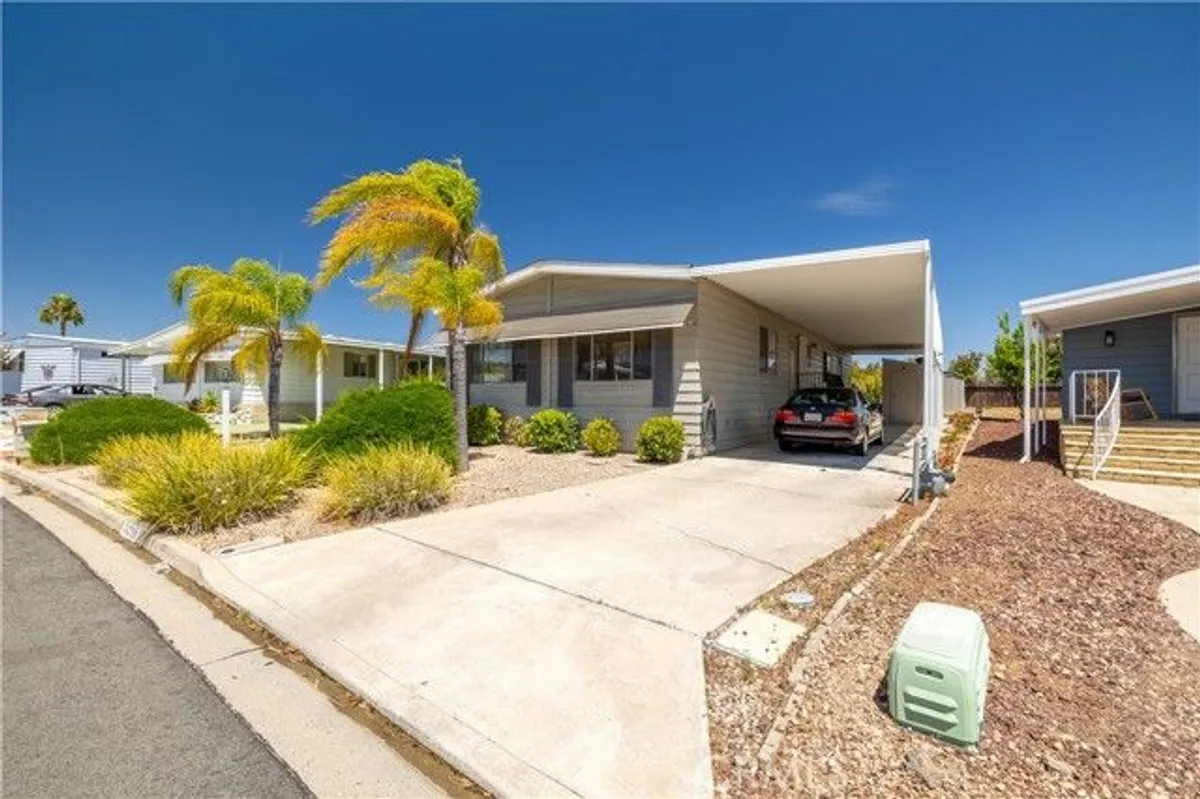 Property Slideshow image 1 of 30 | 38230 calle arrebol, Murrieta, CA, 92563