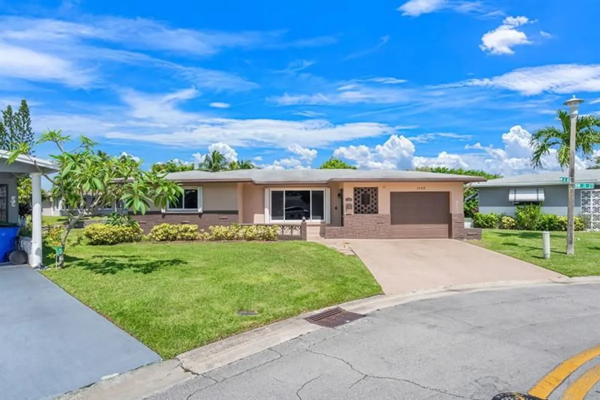 Property Slideshow image 1 of 34 | 1165 nw 67th ave, Margate, FL, 33063