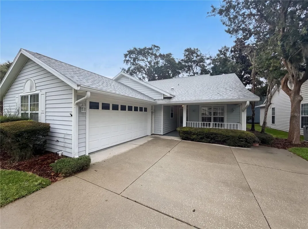Property Slideshow image 1 of 18 | 3319 newbliss cir, Ormond Beach, FL, 32174