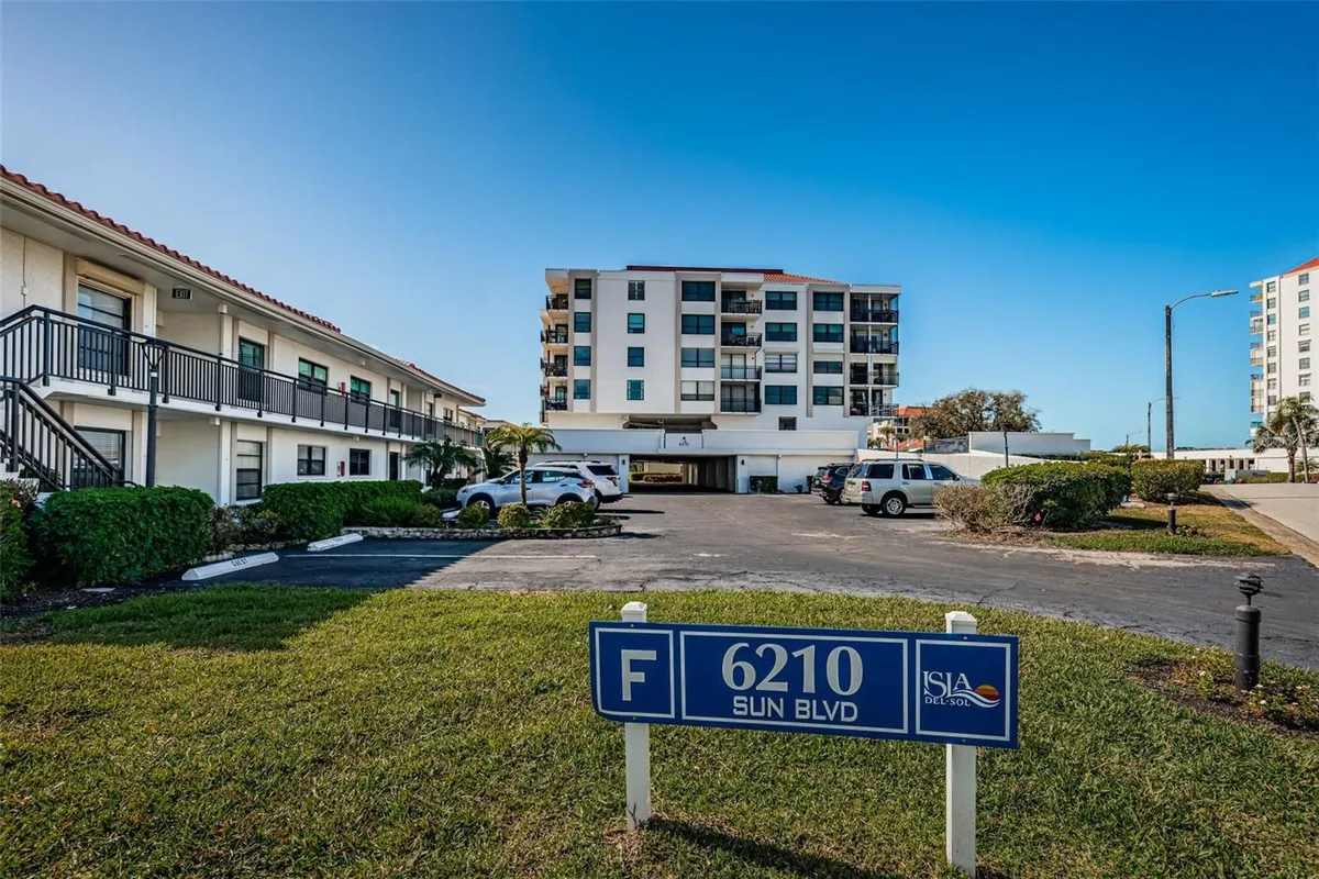 Property Slideshow image 1 of 38 | 6210 sun blvd apt 108, St Petersburg, FL, 33715