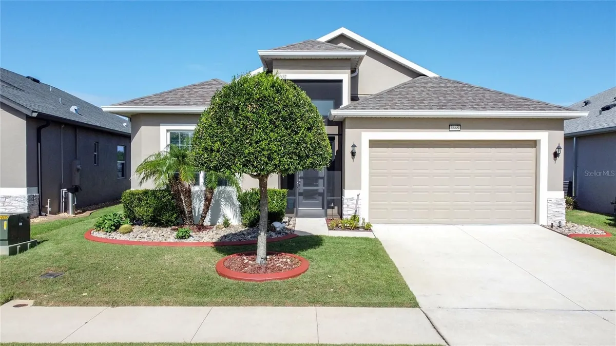 Property Slideshow image 1 of 71 | 8665 bridgeport bay cir, Mount Dora, FL, 32757