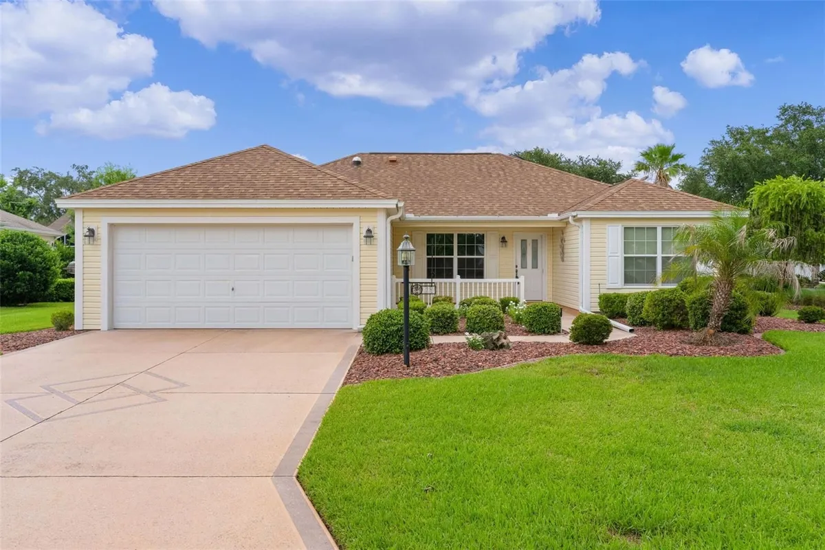 Property Slideshow image 1 of 50 | 649 ravenel ct, The Villages, FL, 32162