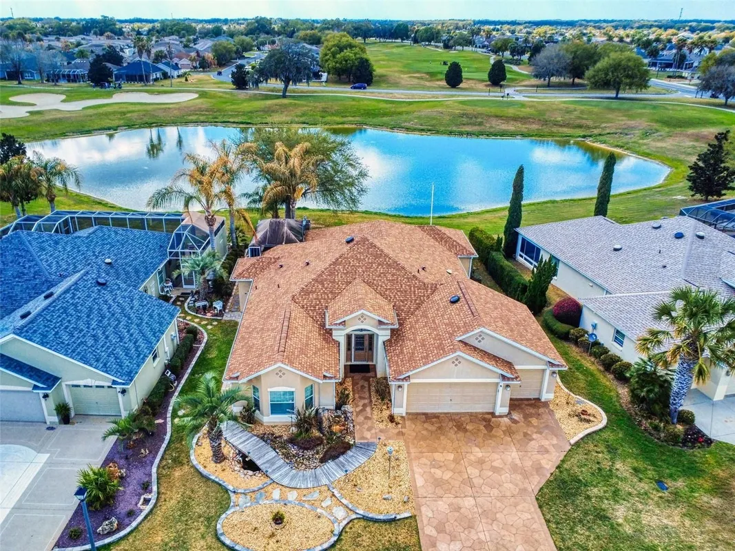 Property Slideshow image 1 of 27 | 1988 dove hollow run, The Villages, FL, 32162