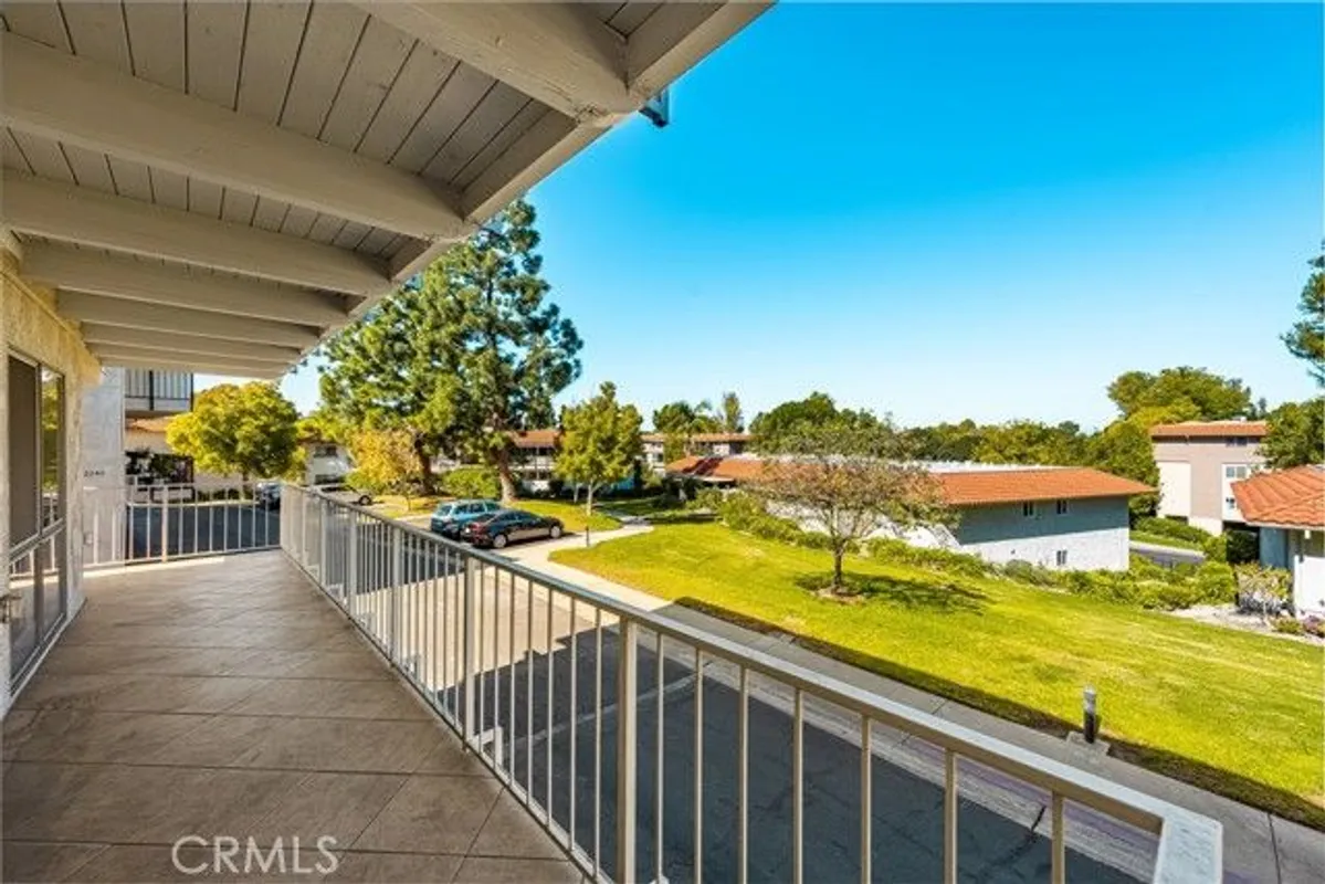 Property Slideshow image 1 of 56 | 2286 via puerta a, Laguna Woods, CA, 92637