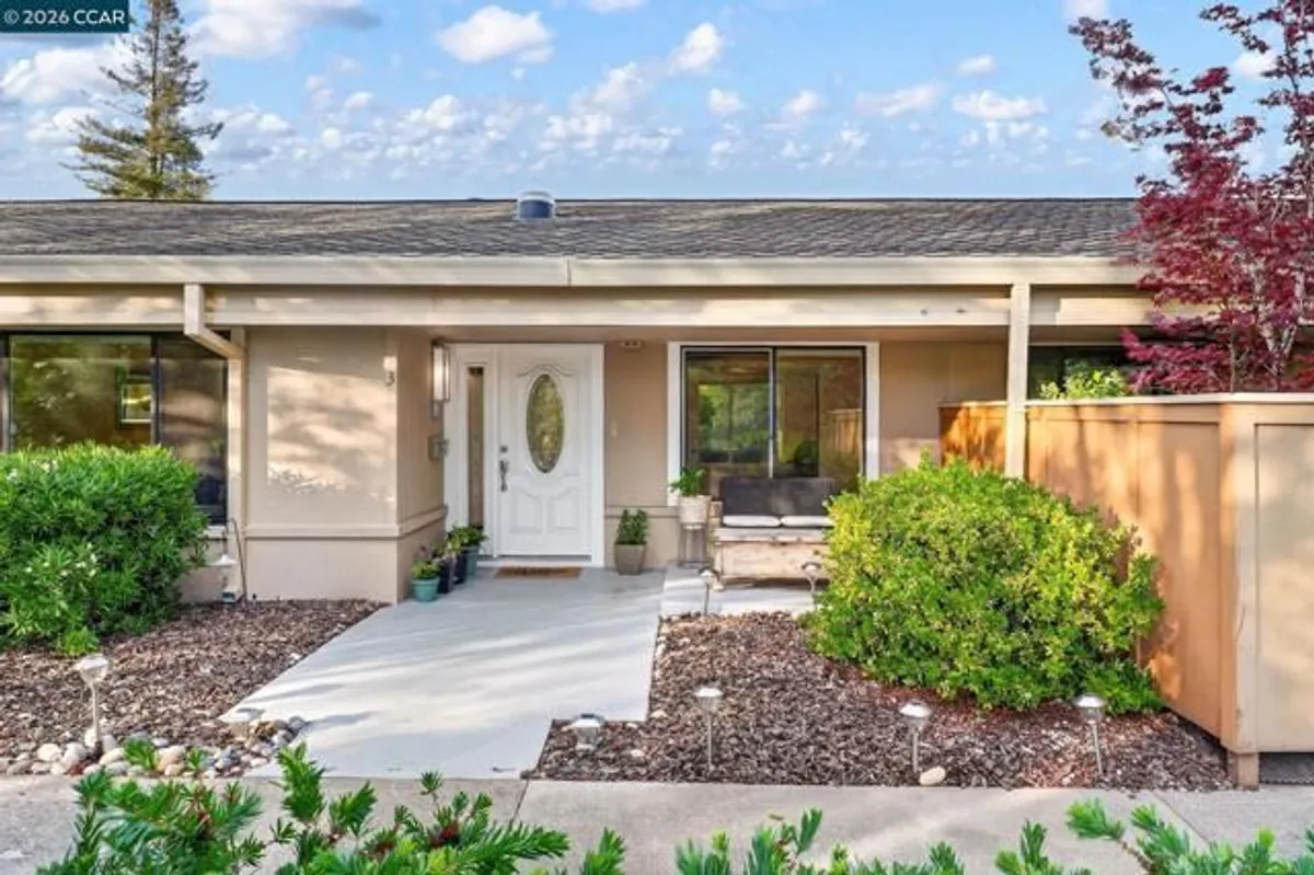 Property Slideshow image 1 of 34 | 2100 golden rain rd 3, Walnut Creek, CA, 94595