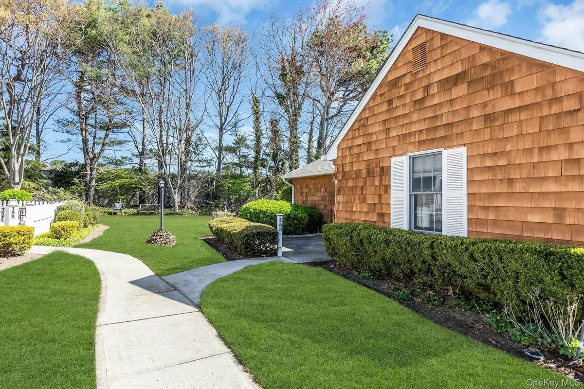 Property Slideshow image 1 of 24 | 168 revere dr, Islip, NY, 11782