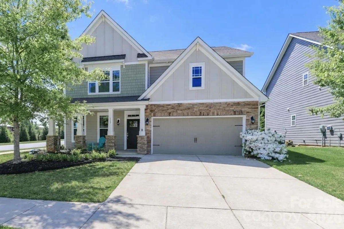 Property Slideshow image 1 of 42 | 117 tomahawk dr, Mooresville, NC, 28117