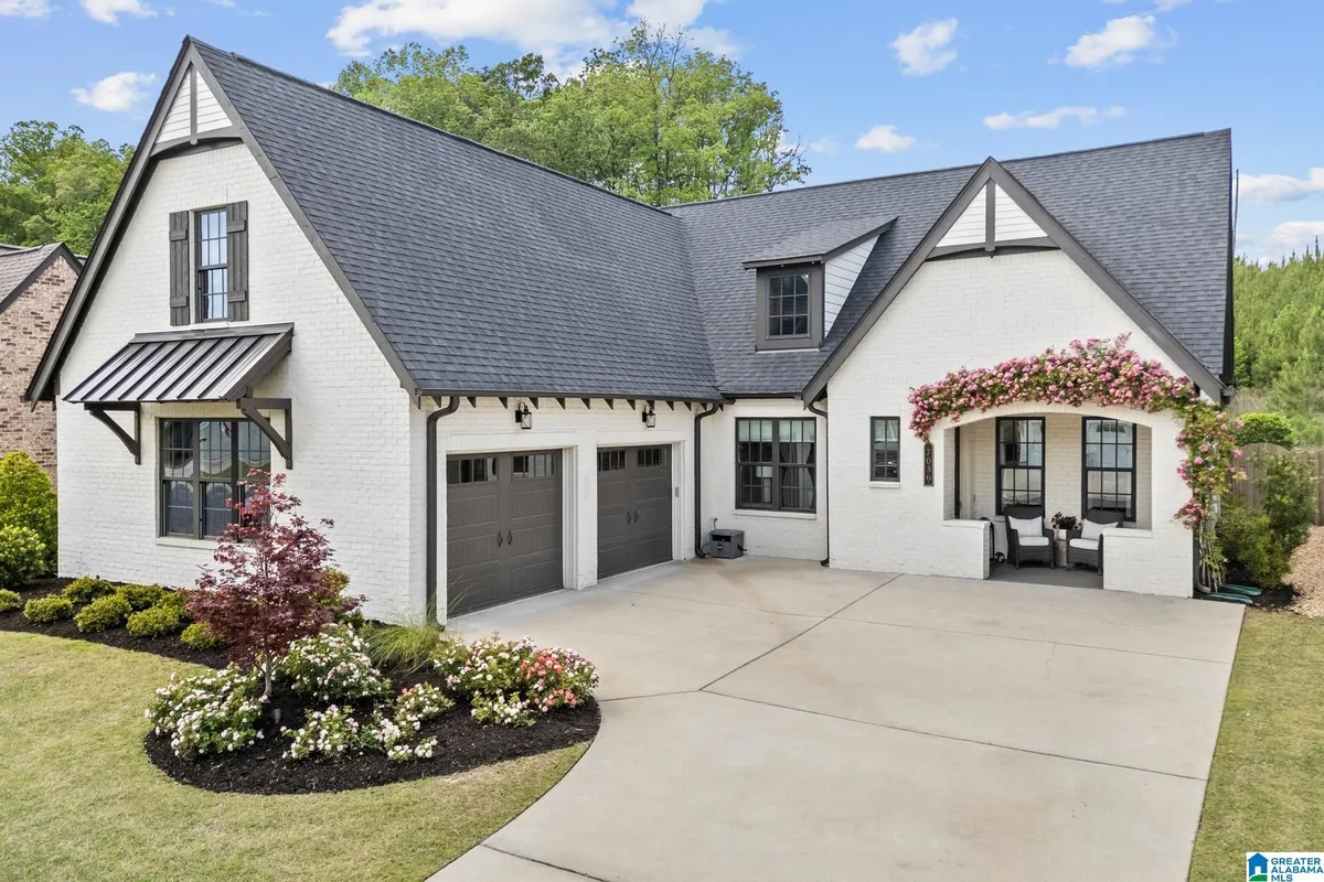 Property Slideshow image 1 of 40 | 7036 sunny ln, Hoover, AL, 35244
