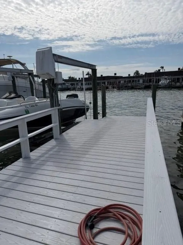 Property Slideshow image 1 of 21 | 582 boca ciega point blvd, St Petersburg, FL, 33708