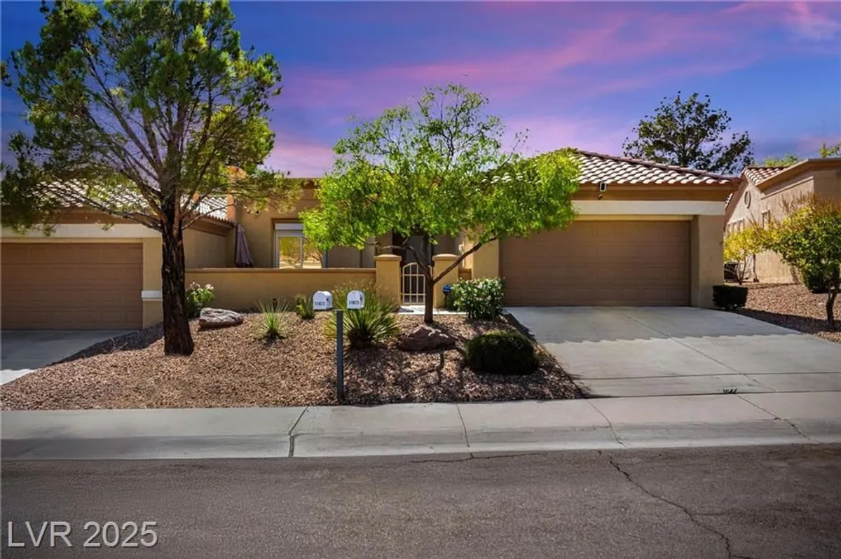 Property Slideshow image 1 of 36 | 11025 mission lakes ave, Las Vegas, NV, 89134