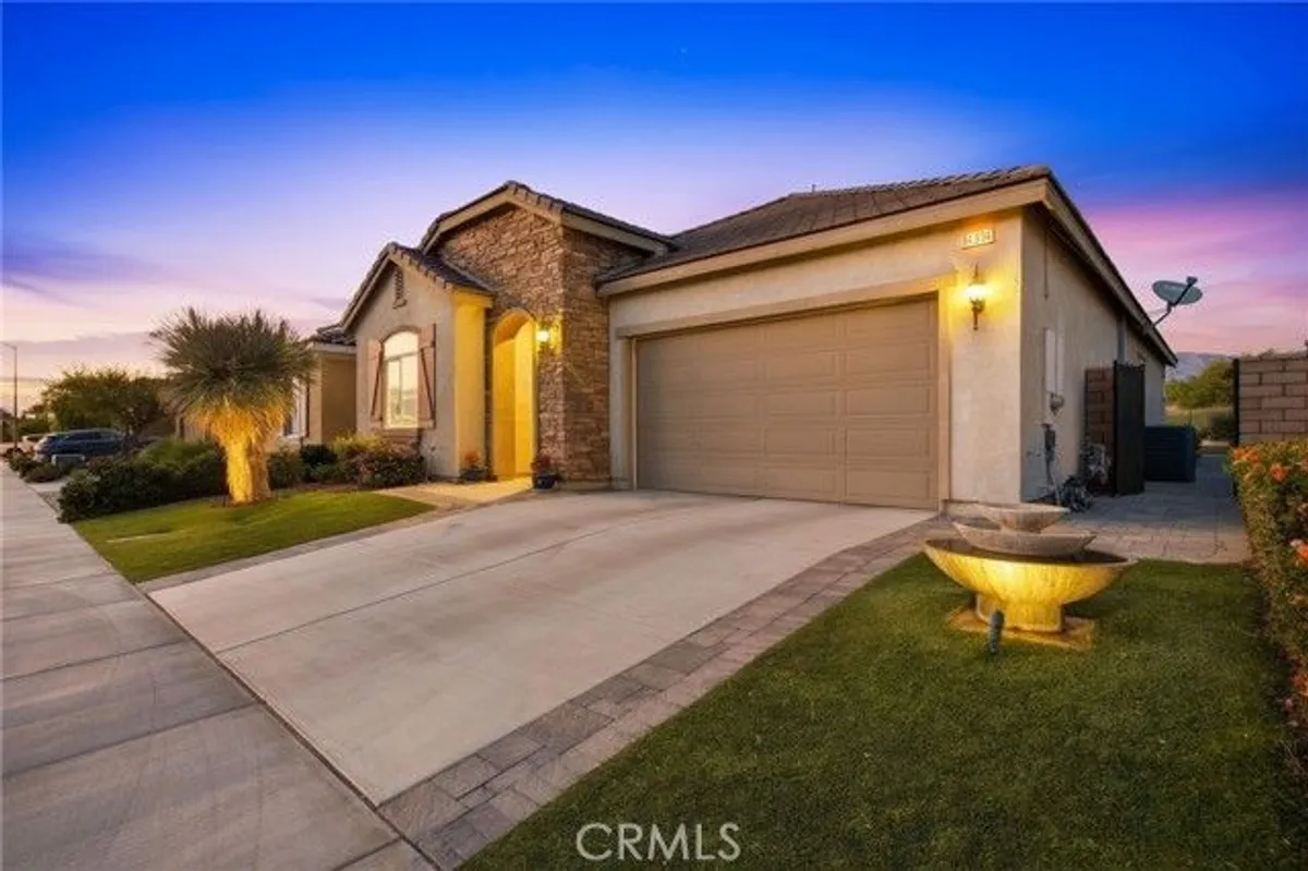 Property Slideshow image 1 of 24 | 84994 bedero ct, Indio, CA, 92203