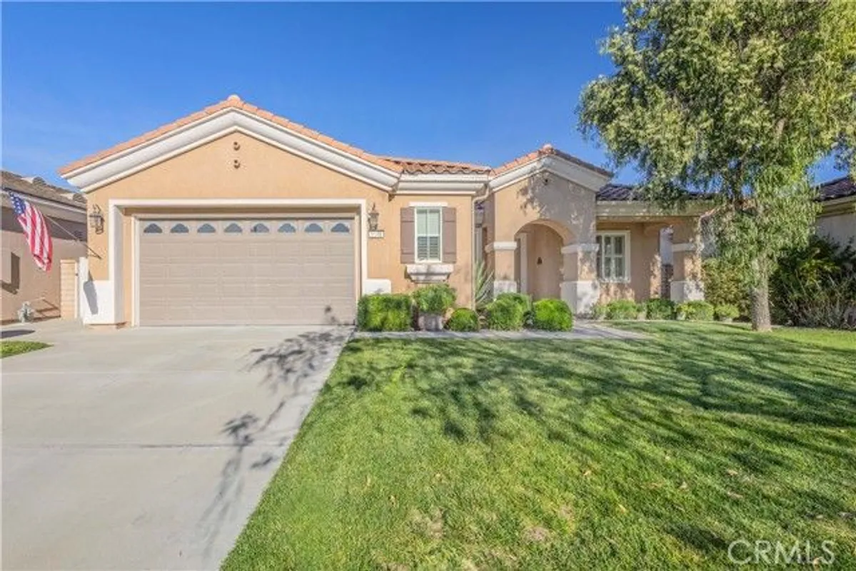 Property Slideshow image 1 of 75 | 1648 via, Hemet, CA, 92545