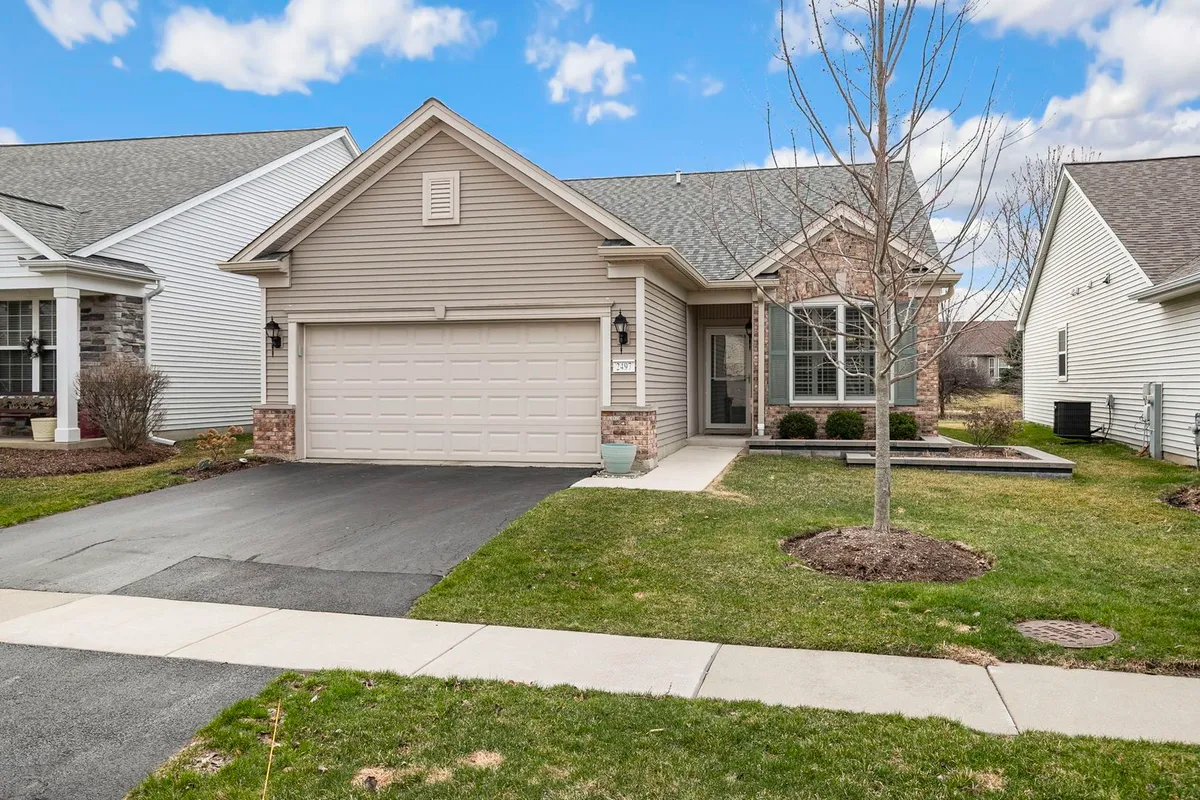 Property Slideshow image 1 of 28 | 2497 rolling ridge ln, Elgin, IL, 60124